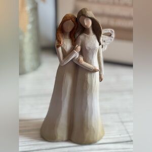Willow Tree “Sisters by Heart” figurine- DAMAGED